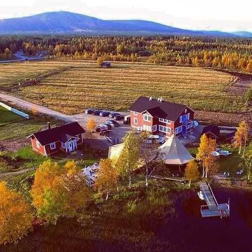 Aurora Estate Hotel Yllasjarvi Exterior photo